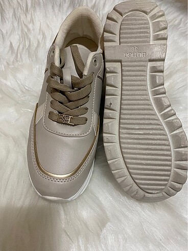 Adidas Spor ayakkabı