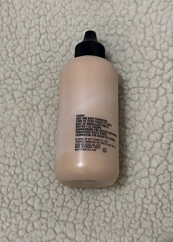  Beden MAC Face&Body C2
