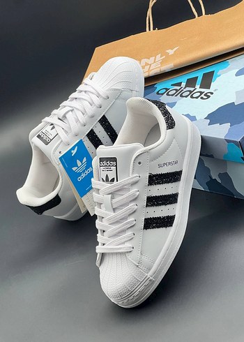 Adidas ürünü
