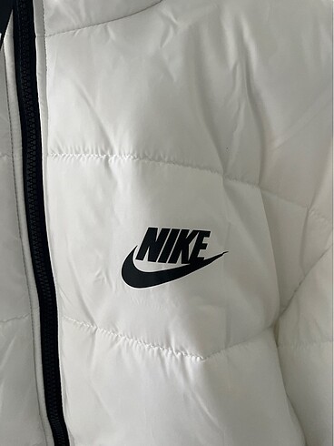 Nike Nike şişme mont