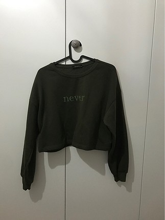 Haki crop sweatshirt