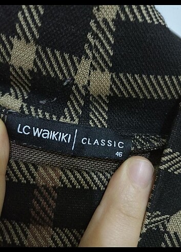 LC Waikiki LCW CLASSIC Dik Yaka Ekose Uzun Kollu A Kesim Beli Kuşaklı Kadın