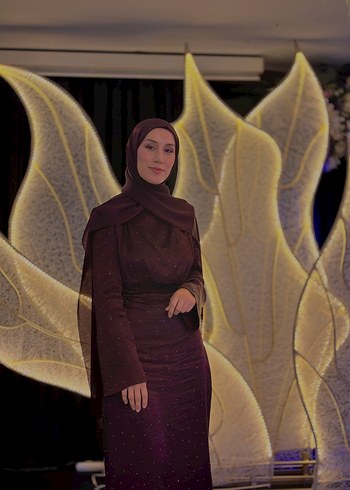 Bordo Uzun Kollu Drapeli Tesettür Elbise