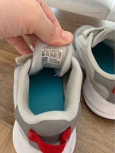 26 Beden gri Renk Adidas çocuk ayakkabı