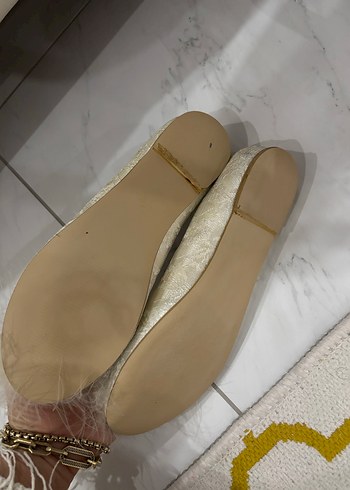 Kız Çocuk Beyaz Tüy Detaylı Özel Ayakkabı - Görsel 4