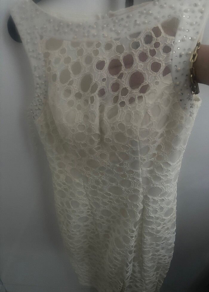 Taşlı ve tül detaylı elbise - Görsel 2