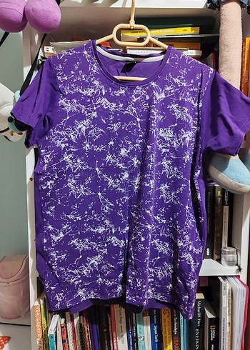 Mor desenli baskılı unisex Tişört