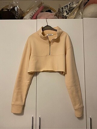 Crop sweatshirt