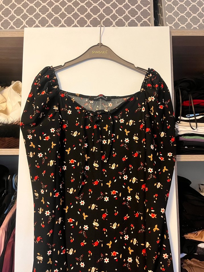 Düğmeli V Yaka Uzun Kollu Uzun Elbise - Görsel 3