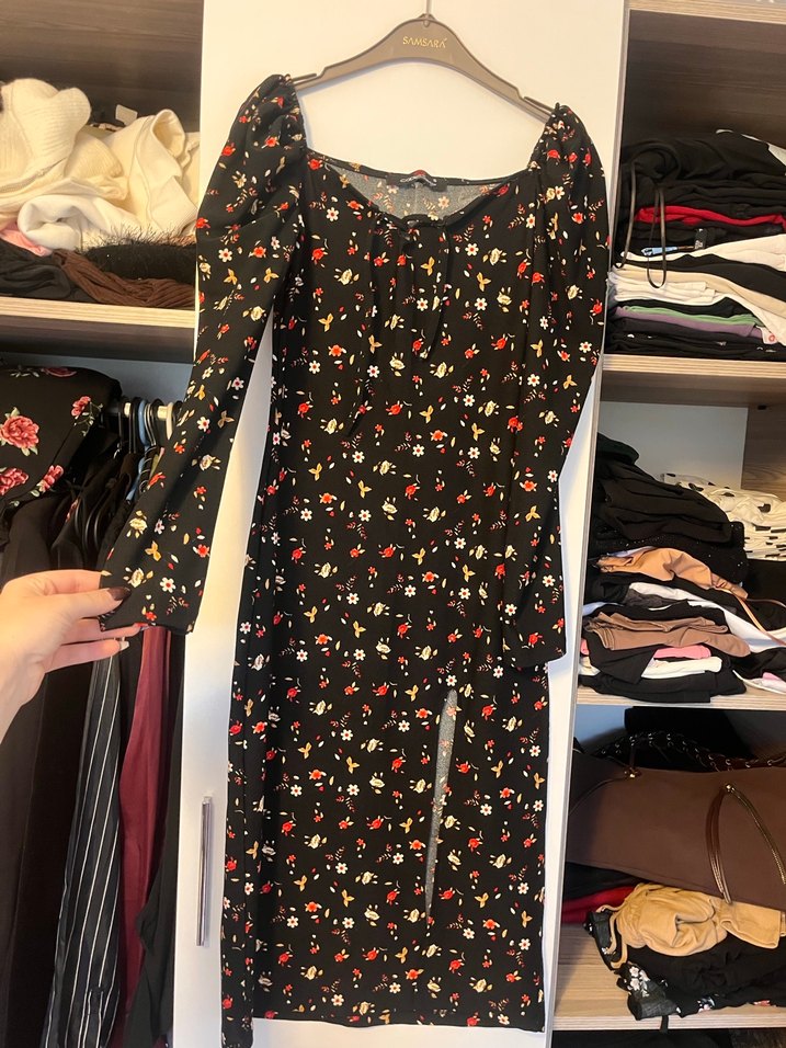 Düğmeli V Yaka Uzun Kollu Uzun Elbise - Görsel 2