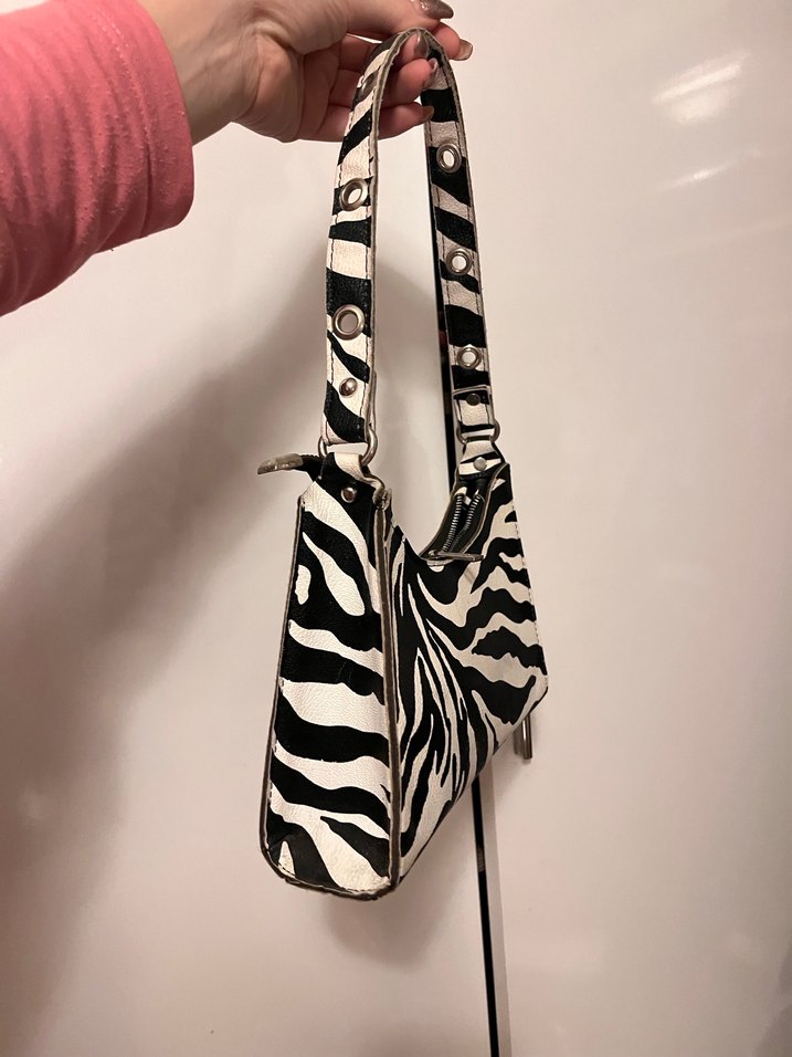 Zebra Desenli Fermuarlı Deri Kadın Çanta - Görsel 2