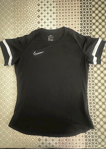 Nike Orjinal Bayan Spor Tisort