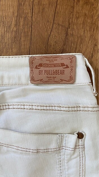 36 Beden beyaz Renk Pull&Bear beyaz jean