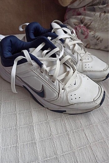 Nike 42