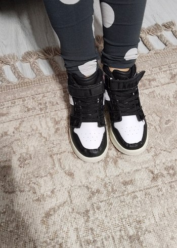 LC Waikiki Kız Çocuk Siyah Gri Sneaker Velcro