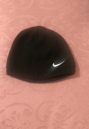 Bere Nike Siyah