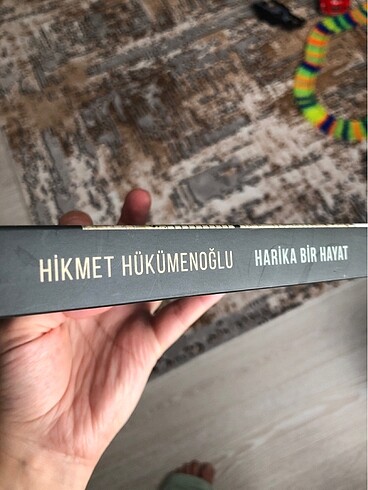 Beden Renk Hikmet Hükümenoğlu Harika Bir Hayat