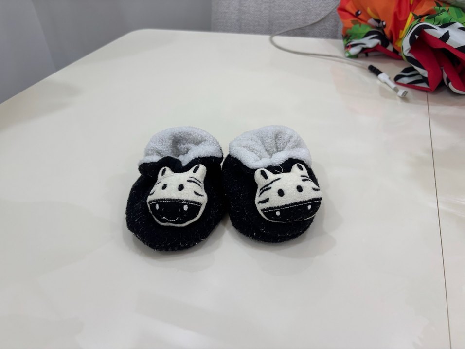 Erkek Bebek Siyah Zebra Desenli Örgü Patik - Görsel 2