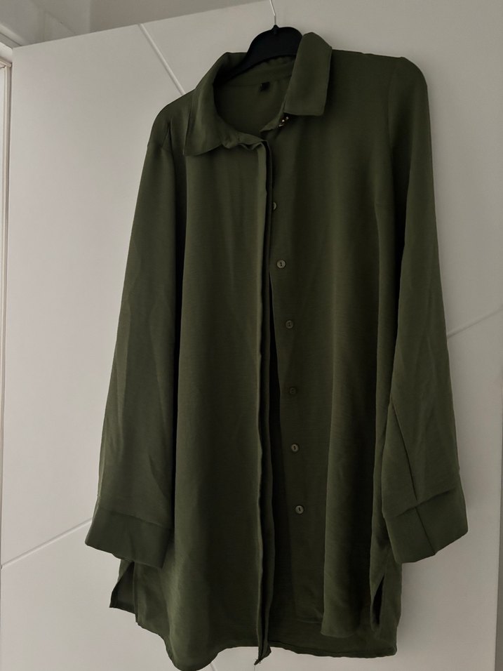 Düğmeli Geniş Kesim Uzun Kollu Keten Gömlek - Görsel 3