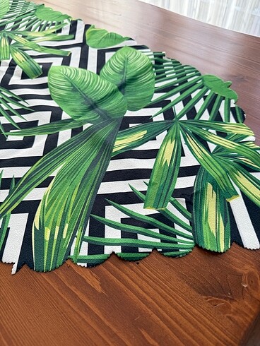 Lc Waikiki Home Runner