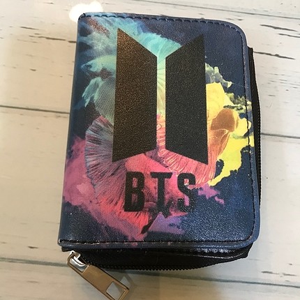 BTS Deri ve Yılanlı Cuzdan Tek fiyata