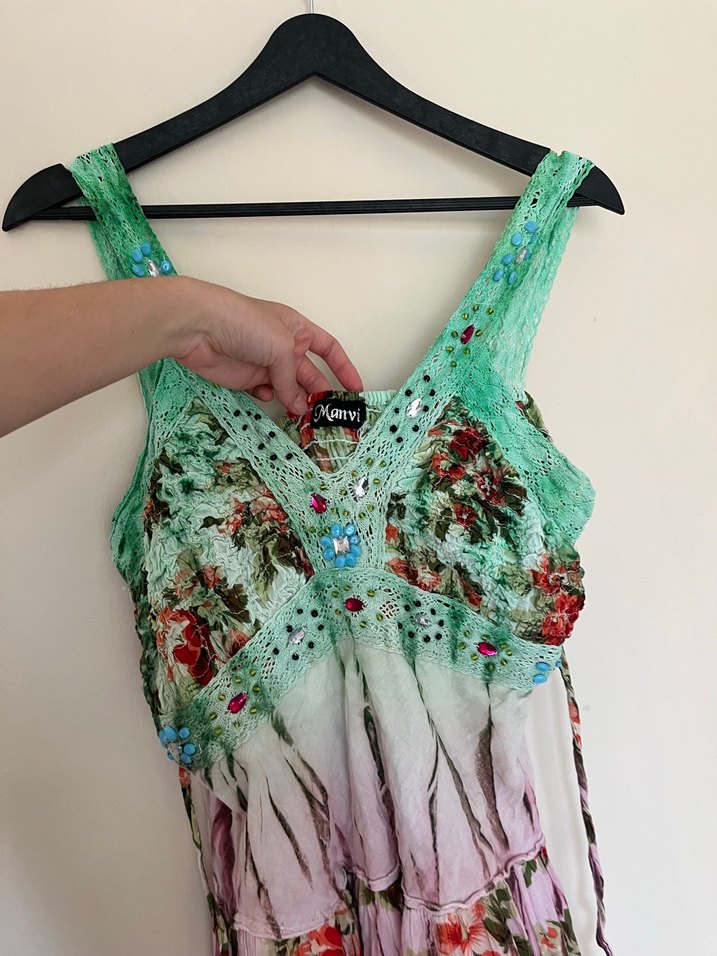 Romantik Çiçekli pul Payet işlemeli  V Yaka Elbise — görsel 7/10