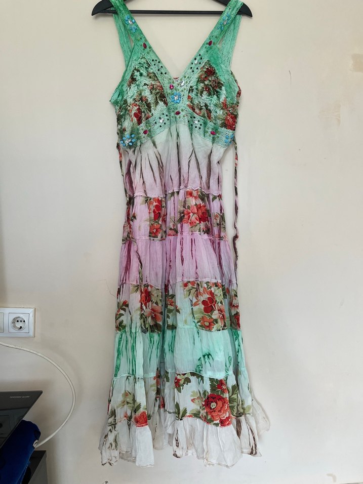 Romantik Çiçekli pul Payet işlemeli  V Yaka Elbise — görsel 3/10