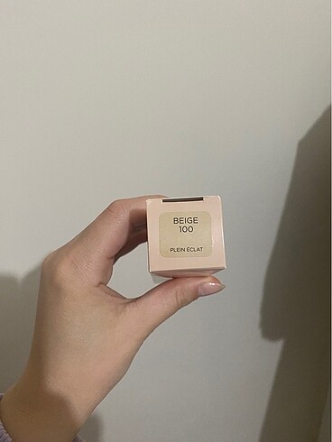  Beden Yves Rocher Işıltı Veren Fondöten
