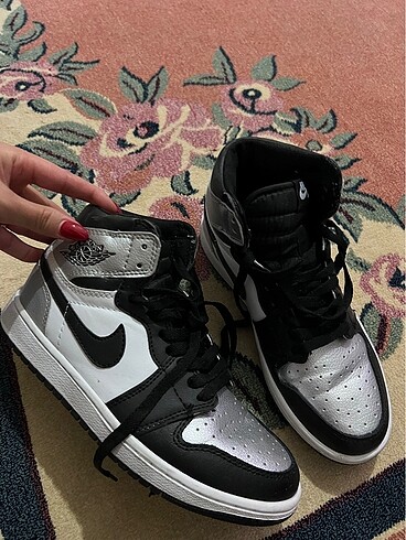 Jordan Nike spor ayakkabı