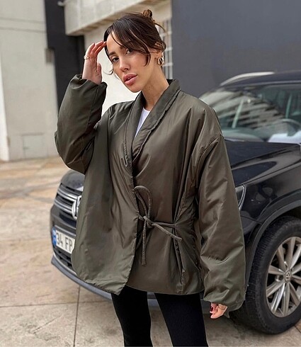 Zara Mont