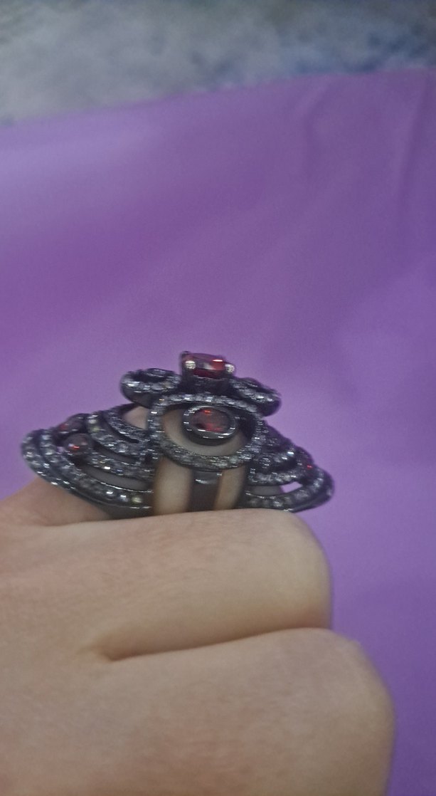 Kırmızı İşlemeli Gotik Kadın Yüzük - Görsel 3