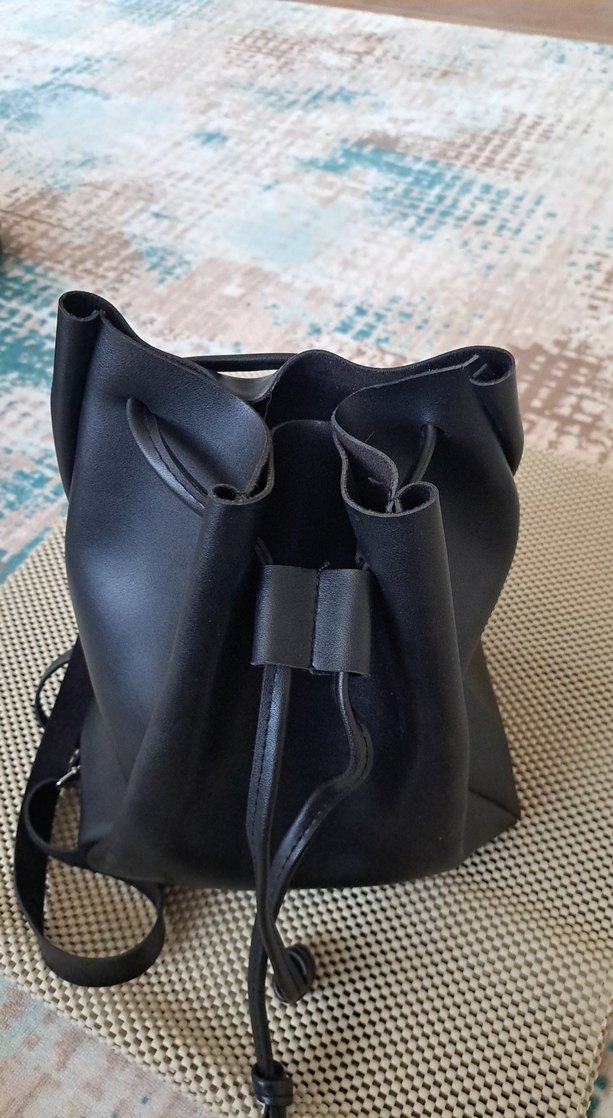 Zara Siyah Deri Kadın Sırt Çantası - Görsel 3