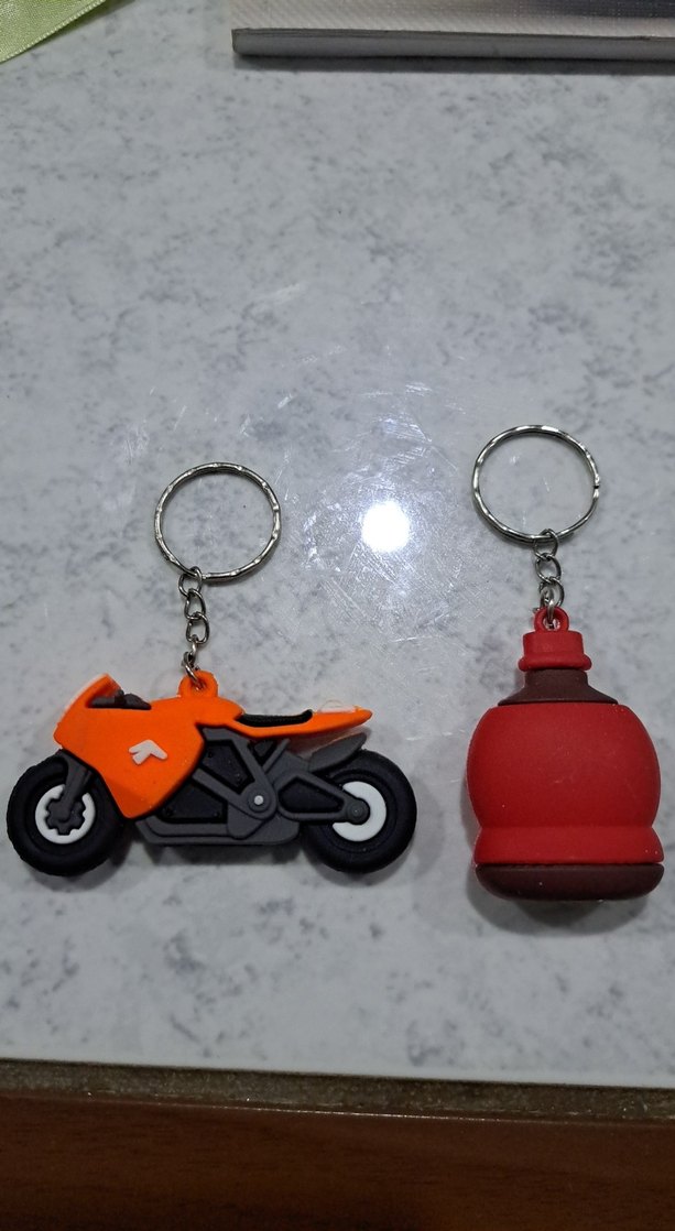 Renkli Zincirli Motor ve Coca-Cola Anahtarlık - Görsel 2
