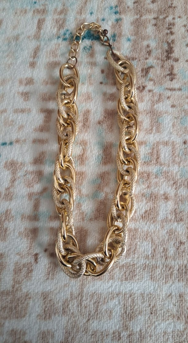 Zincir Detaylı Altın Renk Midi Kadın Kolye - Görsel 2