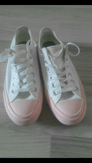 converse orijinal sifir ayakkabi hic giyilmedi
