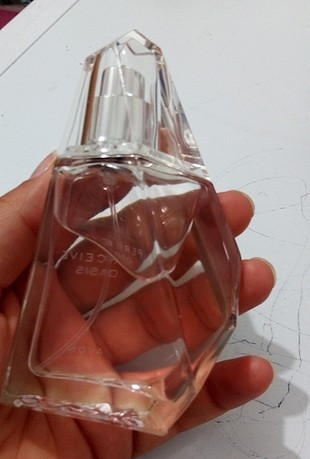 Avon kokusu çok ağır değil