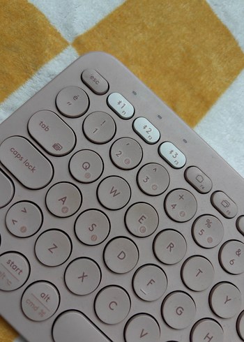 Pembe Pastel Logitech Klavye k380 - Görsel 2