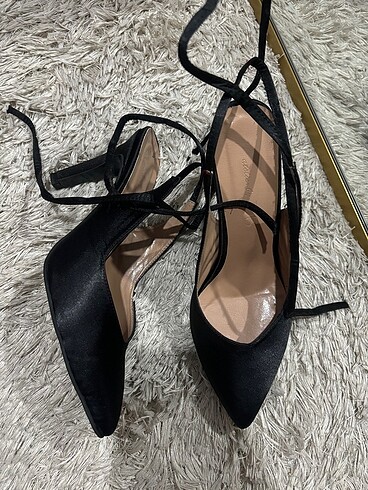 37 Beden siyah Renk Bağlamalı stiletto