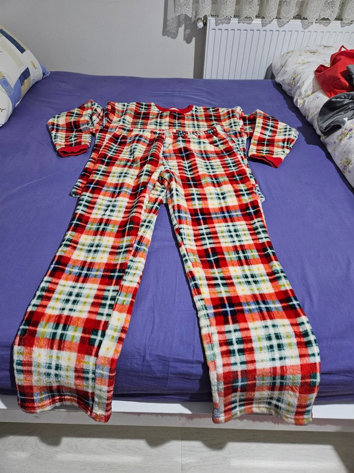 Renkli Ekoseli Polar Pijama Takımı - Görsel 2