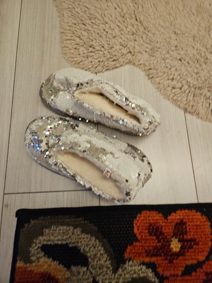 Beyaz Parlak Payetli Ev terligi - Görsel 4