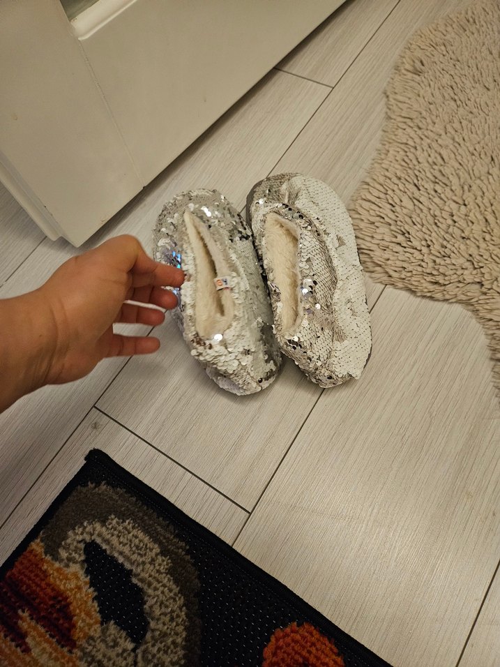 Beyaz Parlak Payetli Ev terligi - Görsel 2