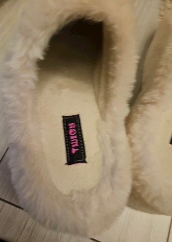 Beyaz Peluş Kadın Terlikler - Görsel 8