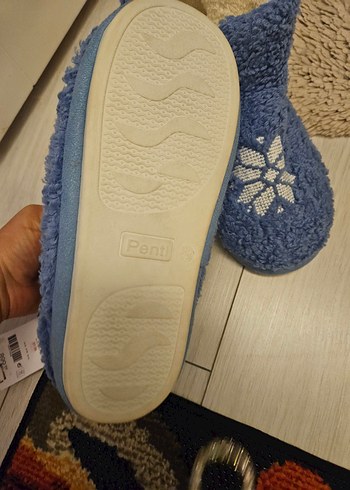 Mavi Nakışlı Sıcak Ev Terliği - Görsel 5