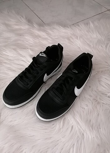 36 Beden siyah Renk Nike spor ayakkabı 