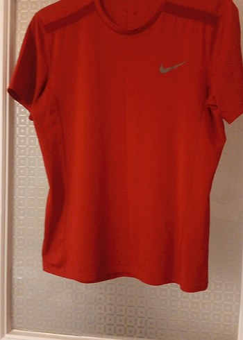 Nike Kirmizi Spor Tisort