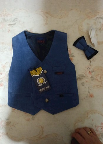 Erkek Çocuk Lacivert Düğmeli Yelek 2.5- 3 yasa güzel olur - Görsel 2