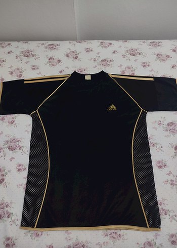 Adidas Siyah Altin Detayli Spor Tisort