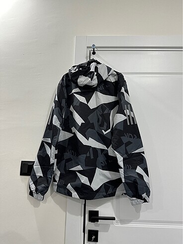 Adidas yağmurluk - Görsel 2