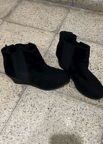 H&M Siyah Suet Bilek Bot