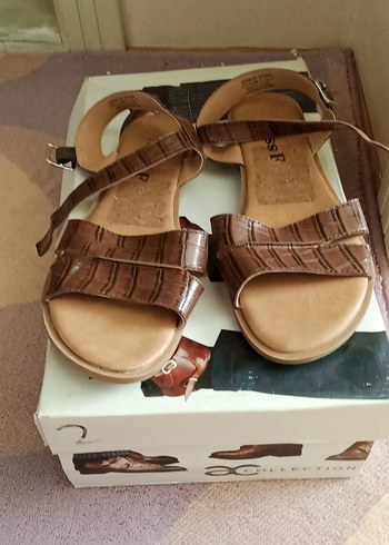 Kahverengi Desenli Sandalet.AYAKTA DURUŞU YOK - Görsel 9